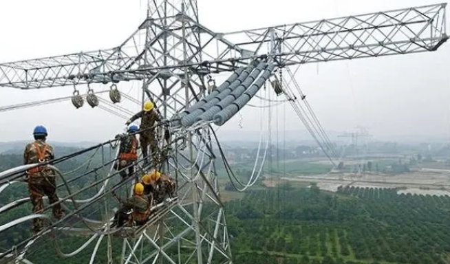 自贡市光缆与电缆：欧孚光电厂家告诉你“光”与“电”的不同秘密